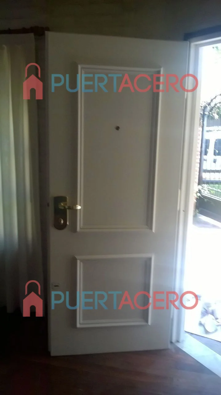 Puerta Blindada Classic - Línea Classic - Elegancia atemporal